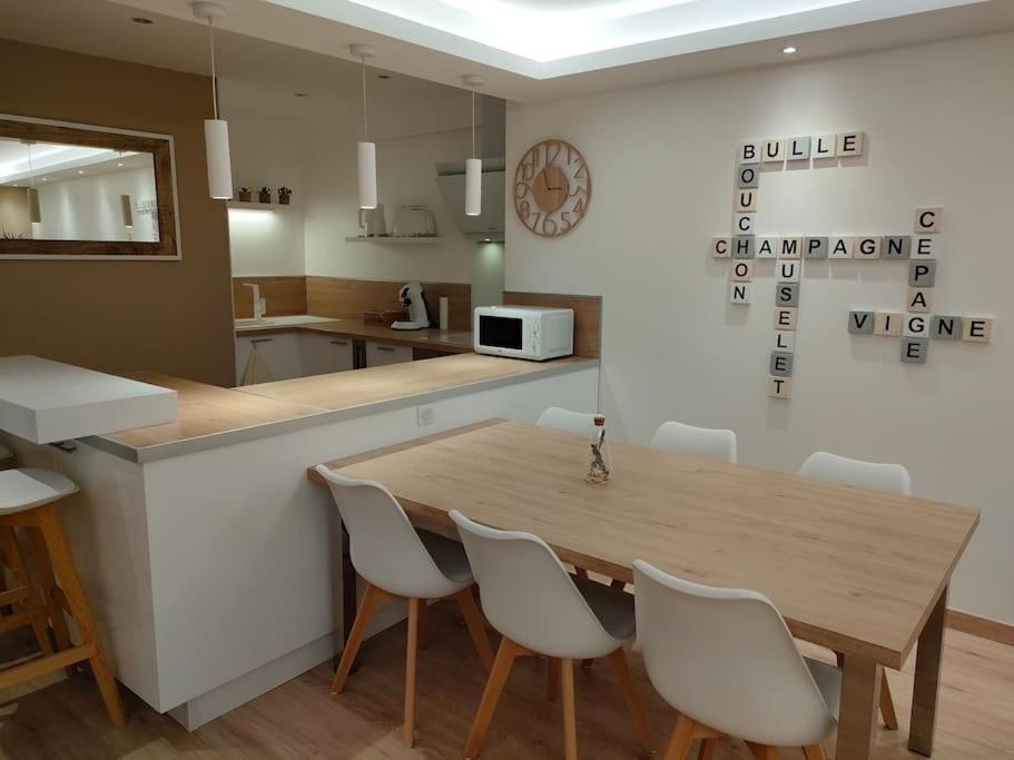 Gite "La Bulle De Lena" Avec Petit-Dejeuner Garage Et Parking Flavigny ภายนอก รูปภาพ
